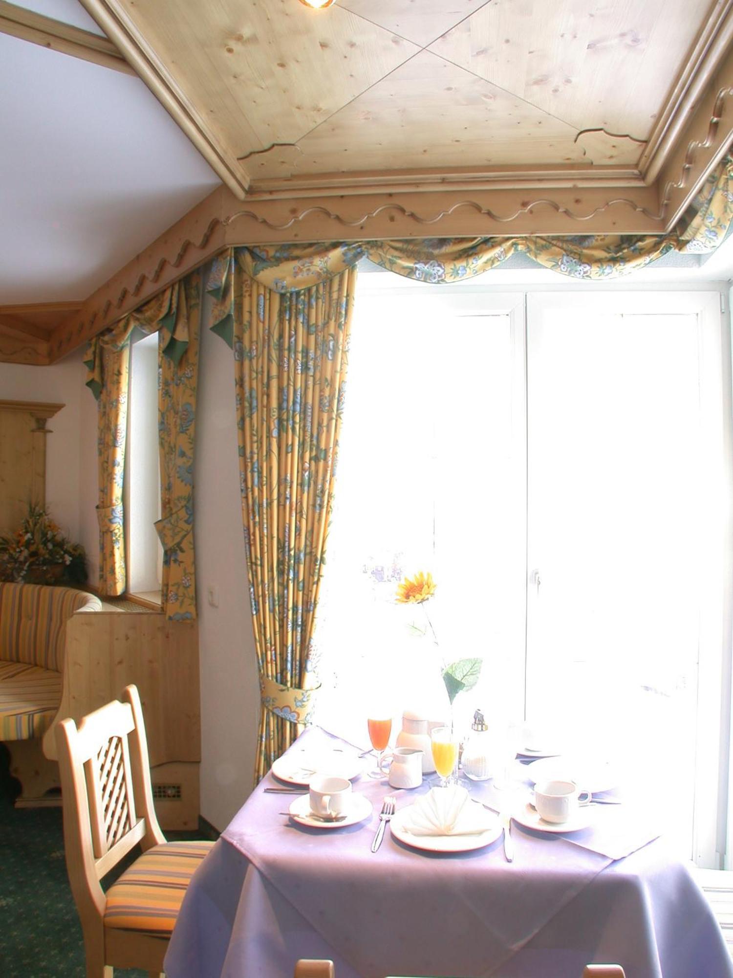 Hotel Garni Pradella Ишгль Экстерьер фото